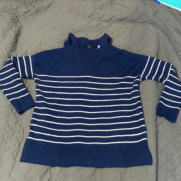 Tahari hooded sweater womenβs small navy white stripes knit hoodie top (Sm) π - Picture 3 of 6